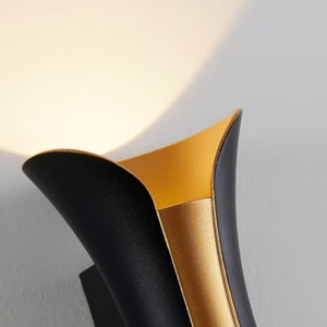 Applique Murale Double Faisceau LED en Aluminium Noir et Doré pour Salon ou Couloir | LEDS™