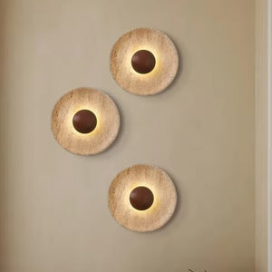 Applique Murale en Travertin et Bois Massif — Disque Lumineux Wabi-Sabi | TIVOLI™