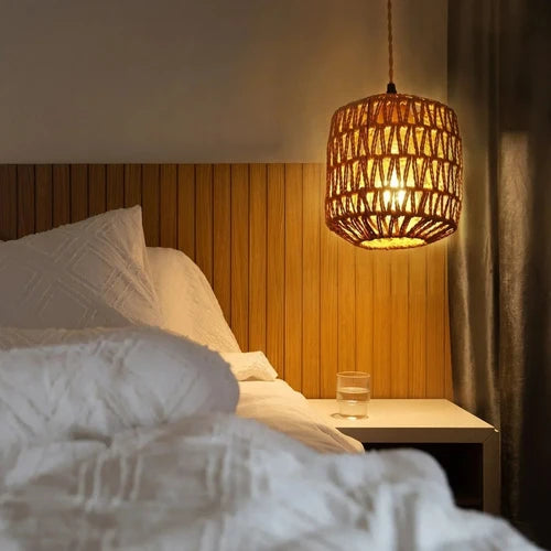 Applique Murale Rotin Tressé et Bras Courbé en Bois — Style Bohème | KORA™