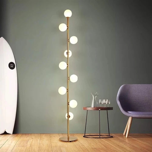 Lampadaire Design Nordique 9 Globes en Verre Opale et Métal Doré pour Salon | Magic Beans™