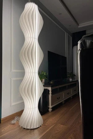 Lampadaire Design Sculptural Ondulé Moderne en Métal pour Salon | LYSIA™