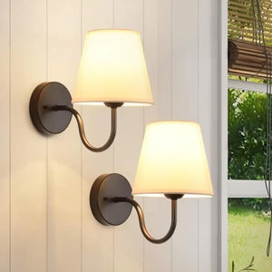 Applique Murale Classique à Abat-Jour en Tissu Blanc — Style Rétro Chic | HAUSSMANN™